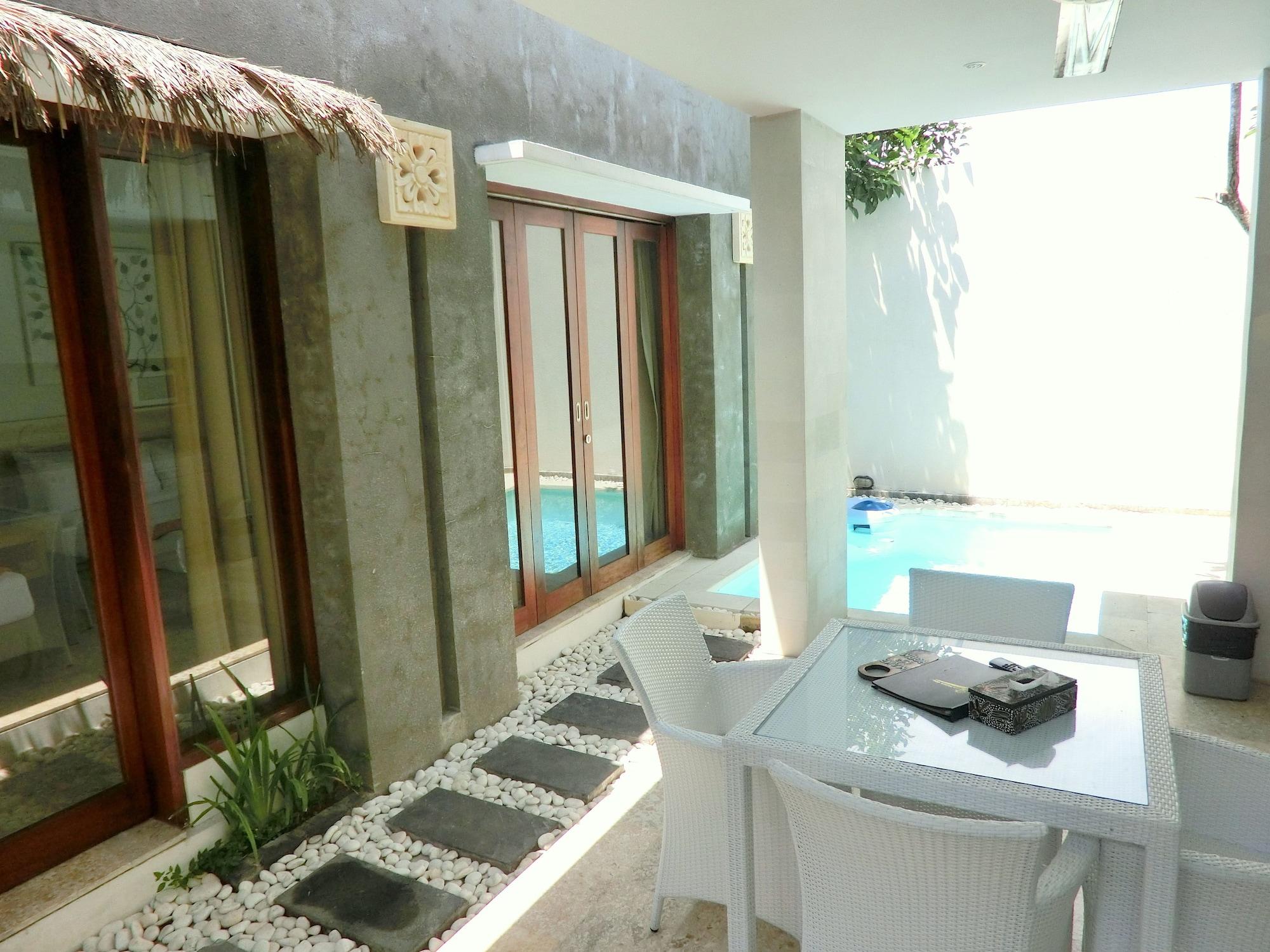 סמיניאק Jas Boutique Villas מראה חיצוני תמונה