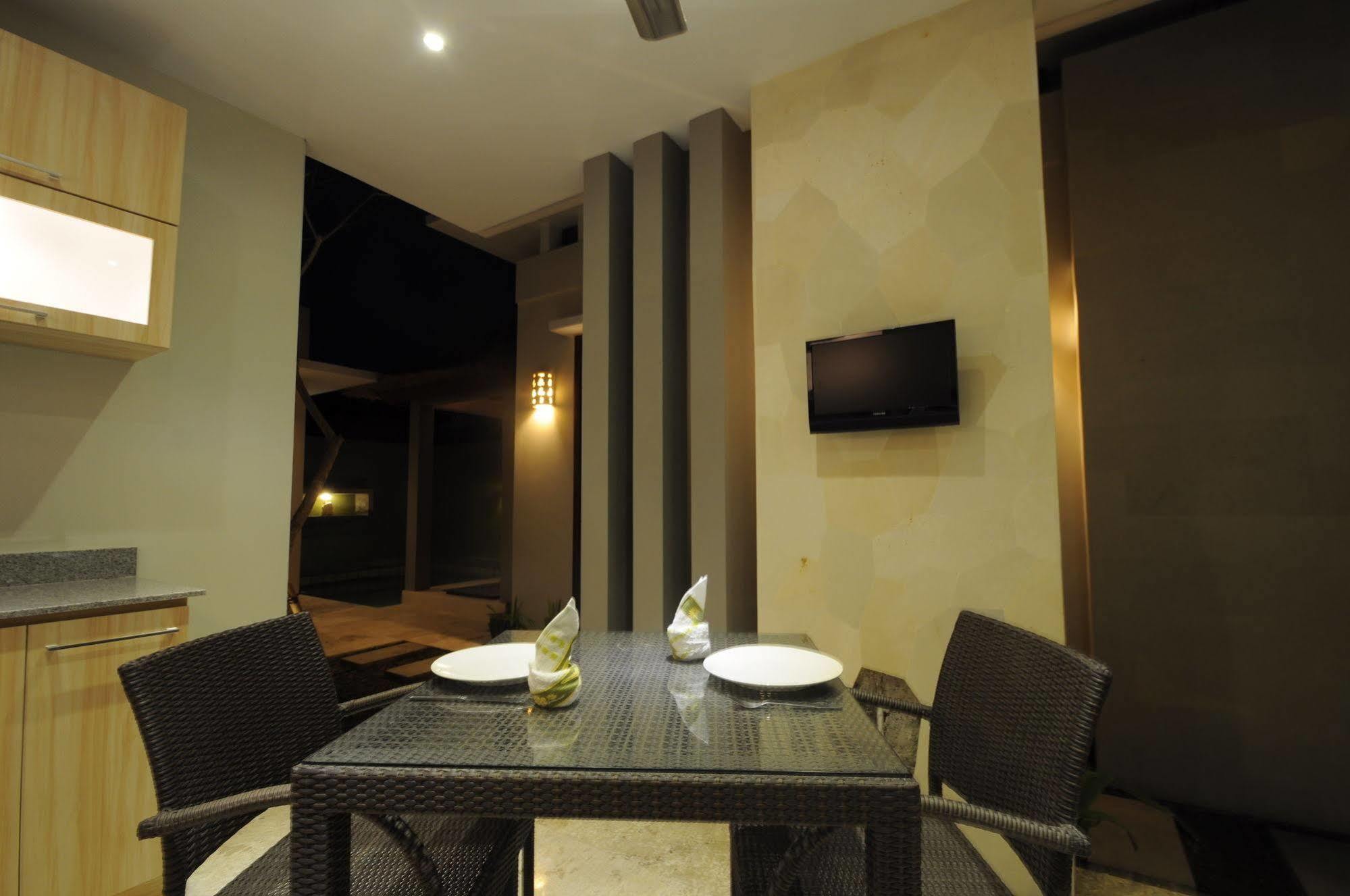 סמיניאק Jas Boutique Villas מראה חיצוני תמונה